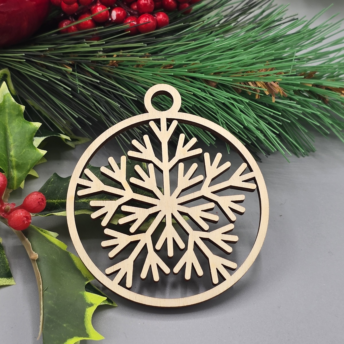 Schneeflocke umrandet 2